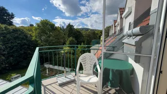 Expose Helle DG-Wohnung mit Balkon | Garagenplatz optional