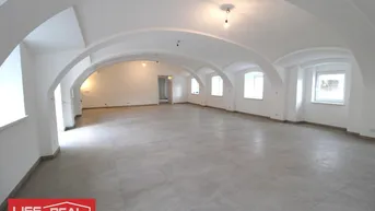 Expose Erstbezug für charmanten Büro- / Schulungs- / Ausstellungsraum in traumhafter Umgebung