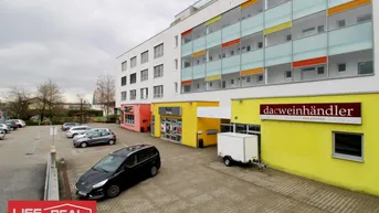 Expose Ertragsliegenschaft bestehend aus 8 Geschäften