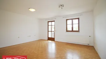 Expose Helle und großzügige 3,5-Zimmer-Wohnung mit Blick ins Grüne