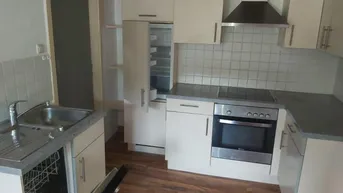 Expose Ruhige 3-Zimmer-Altbauwohnung mit Küchenblock in Bruck/Mur !