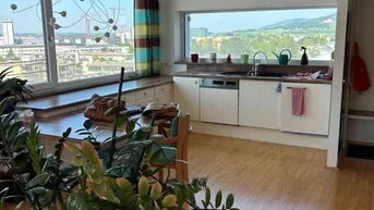 Expose Neuwertige Penthouse-Wohnung im obersten Geschoß mit Rund-um-Blick über die Stadt Salzburg !