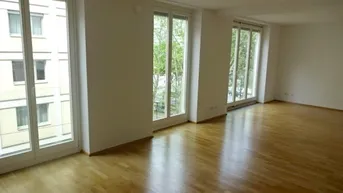 Expose Nähe Schwedenplatz, unbefristete helle 2 Zimmer Wohnung, hofseitiges Schlafzimmer, 3. Liftstock, bitte schriftlich anfragen