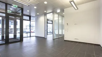 Expose Ausstellungsfläche &amp; Büro in Flughafennähe