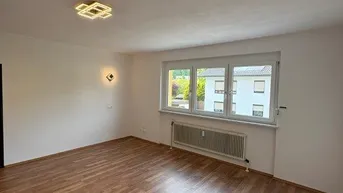 Expose Frisch modernisierte Mietwohnung – 76 m² Wohnkomfort in zentraler Lage
