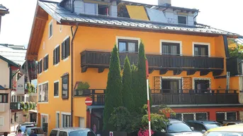 Expose Wohn- / Geschäftshaus mit Ladenlokalen und Ferien-Apartments im Zentrum von Zell am See