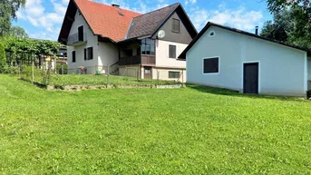 Expose Familienhaus mit Nebengebäude und großem Garten am Ortsrand