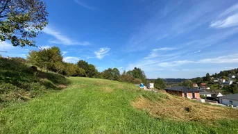Expose Sonniges Baugrundstück in traumhafter Aussichtslage mit vollständig genehmigten Bauprojekt