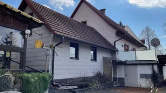 Expose Geräumiges Satteldachhaus mit Sonnenterrasse und Garage in Ortsrandlage