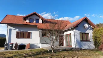 Expose Modernisiertes, gemütliches Haus mit 4.700m² Grund