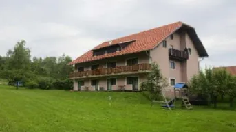 Expose Apartmenthaus mit 8 Eigentumswohnungen sowie eine Großwohnung und Gewerbetrakt in sehr ruhiger Grünlage