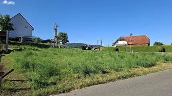 Expose Aufgeschlossenes, 1.069m² Baugrundstück in zentraler Lage