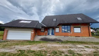 Expose Einfamilienhaus in Traumlage mit Sanierungsbedarf