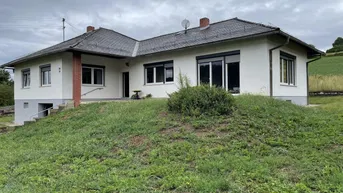 Expose Großzügiger rundum eingezäunter Bungalow in ruhiger und sonniger Ortsrandlage