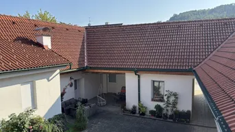 Expose Ehemaliger Vierkanthof mit 8 Wohneinheiten