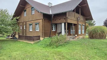 Expose Holzblockhaus mit Vollkeller in guter Lage