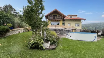 Expose Charmantes 5 Zimmer Haus im Vintage-Look mit Pool