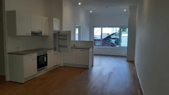 Expose Scöne 2 Zimmerwohnung mit großer Loggia