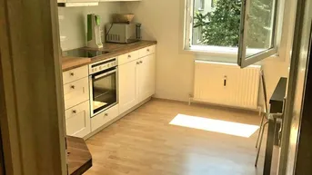 Expose Top-Investment: Sonnige Anlegerwohnung mit Langzeitmieter &amp; Rundum-Sanierung