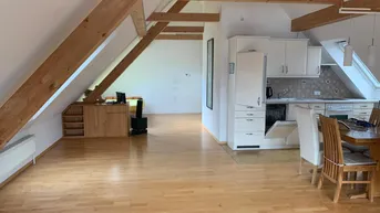 Expose Dachgeschosswohnung mit Donaublick in 3500 Krems an der Donau (Stadtteil Stein)