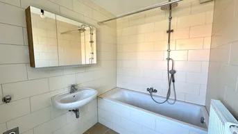Expose Moderne DG-Maisonette mit Terrasse &amp; 2 Balkonen – 4-Zimmer-Wohntraum in 1150 Wien