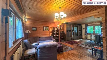 Expose Holzhaus mit Charme &amp; Pool – jetzt entdecken!