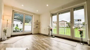 Expose FAMILIENHIT: SONNIGE 3-Zimmerwohnung mit 2 Süd-West-Balkonen + Extra-Büroraum NAHE INNSBRUCK zu kaufen!