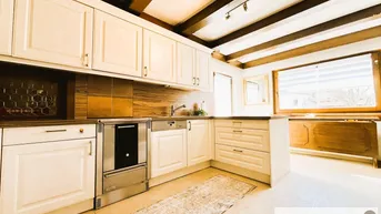 Expose WOHNTRAUM: 113m² große 5-Zimmerwohnung mit KAMINOFEN und Terrasse fußläufig zum Skigebiet ab sofort kaufen!