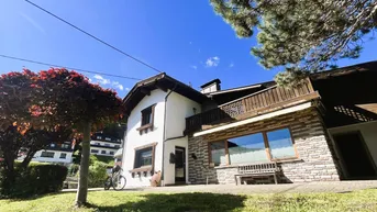 Expose TOP Gelegenheit: Wohnhaus mit touristischer Widmung und über 380m² Wohnfläche fußläufig zum Skigebiet ab sofort kaufen!