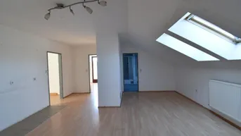 Expose Provisionsfrei - Vier Zimmer Wohnung in Frohsdorf!