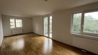 Expose Helle 2-Zimmer-Wohnung mit Balkon! 