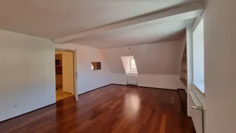 Expose Schlossbergblick: 2-Zimmer-Wohnung im Herzen von Graz 
