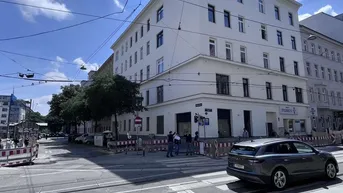 Expose Sanierungsbedürftige 1-Zimmer-Wohnung in Toplage