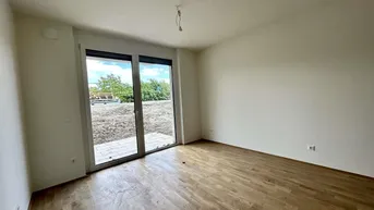 Expose Ihr Gartenparadies wartet – Traumwohnung mit 181 m² Grünfläche