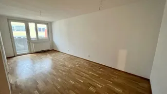 Expose 2 Zimmer Wohnung mit Balkon 