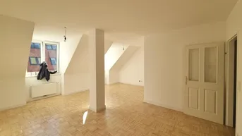 Expose  Moderne Stadtwohnung mit EIGENEM GARTEN !