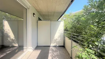 Expose Ideal für Studierende &amp; Sportfans: Balkonwohnung mit niedrigen Heizkosten!