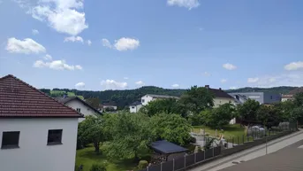Expose Im Grünen und doch im Ort!