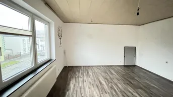 Expose Perfekt angebundenes Einfamilienhaus in Stammersdorf zur Nutzung als Lager/Werkstatt zu vermieten! 