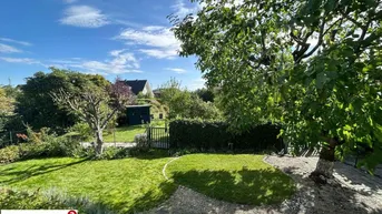 Expose Eine Wohnung wie keine Zweite: Garten, Wohlgefühl und Größzügigkeit