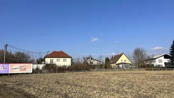 Expose Grundstück mit Altbestand und großem Potenzial