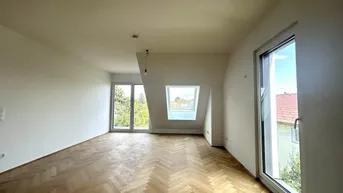 Expose Exklusive Dachgeschosswohnung in Grünruhelage - zu verkaufen 