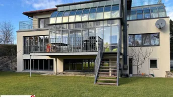 Expose Elegante Villa mit modernster Technik in bester Lage!