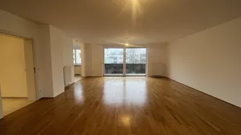 Expose Großzügige 4-Zimmer-Wohnung in ruhiger Lage 