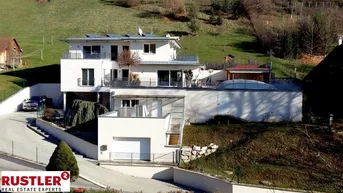 Expose  Gedersberg: Moderne und attraktive Villa!