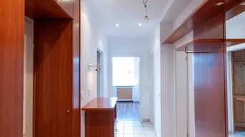 Expose MÖDLING - SONNIGES DACHGESCHOSS MIT GRÜNBLICK
