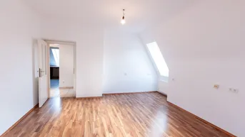 Expose MÖDLING - SONNIGES DACHGESCHOSS MIT GRÜNBLICK