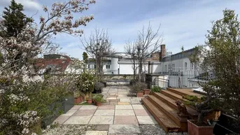 Expose Luxuriöses Dachgeschoß in 1080 Wien: 4 Zimmer, Terrasse, Loggia &amp; mehr