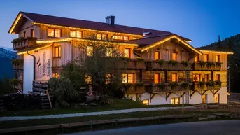 Expose Touristische Vermietung! Geräumiges 3-Zi. Appartement | Ski-In &amp; Ski-Out