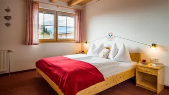 Expose Touristische Vermietung! Großzügiges 3-Zi. Appartement | Ski-In &amp; Ski-Out